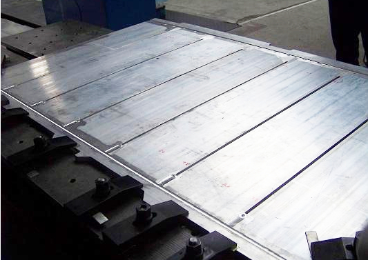 搅拌摩擦焊水冷板工艺用于新能源汽车动力电池散热