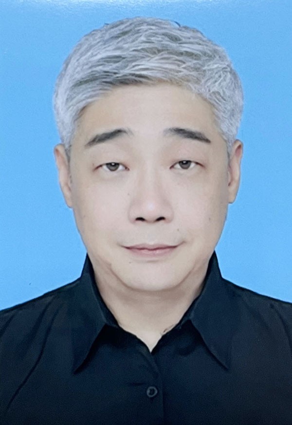 国外事业部总监：陈科吉